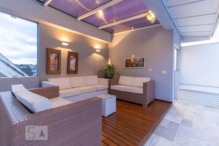 Casa de condomínio à venda com 420m², 4 quartos e 6 vagas Casa de condomínio à venda com 420m², 4 quartos e 6 vagasÁrea de lazer