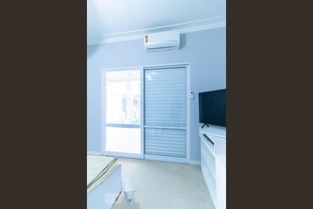 Casa de condomínio à venda com 420m², 4 quartos e 6 vagas Casa de condomínio à venda com 420m², 4 quartos e 6 vagasSuíte 1