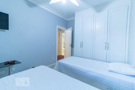 Casa de condomínio à venda com 420m², 4 quartos e 6 vagas Casa de condomínio à venda com 420m², 4 quartos e 6 vagasQuarto 1