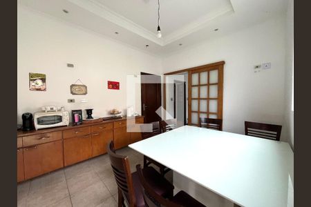 Casa à venda com 350m², 5 quartos e 3 vagas Casa à venda com 350m², 5 quartos e 3 vagasSala de Jantar