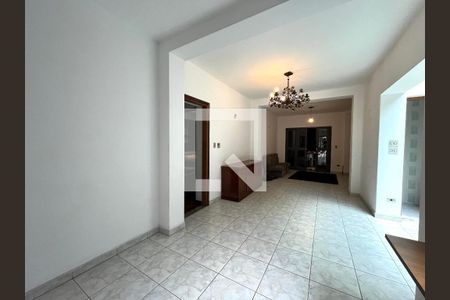 Casa à venda com 350m², 5 quartos e 3 vagas Casa à venda com 350m², 5 quartos e 3 vagasSala 2