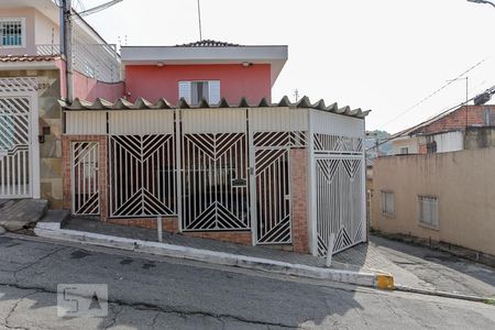 Casa à venda com 150m², 3 quartos e 2 vagasFachada