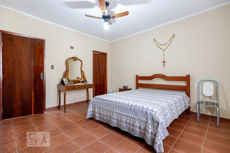Casa à venda com 150m², 3 quartos e 2 vagasSuíte 1