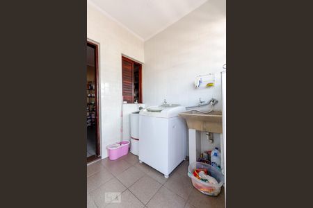 Casa à venda com 150m², 3 quartos e 2 vagasÁrea de Serviço