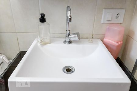 Casa à venda com 150m², 3 quartos e 2 vagasBanheiro