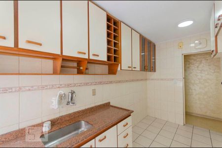 Apartamento para alugar com 80m², 2 quartos e 1 vagaCozinha
