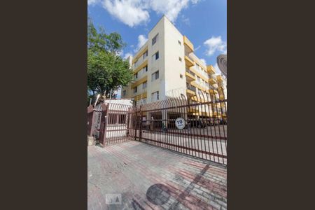 Apartamento para alugar com 80m², 2 quartos e 1 vagaFachada