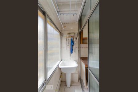 Apartamento para alugar com 80m², 2 quartos e 1 vagaÁrea de Serviço