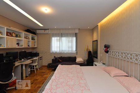 Apartamento à venda com 252m², 3 quartos e sem vaga Apartamento à venda com 252m², 3 quartos e sem vagaSuíte