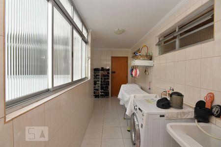 Apartamento à venda com 252m², 3 quartos e sem vaga Apartamento à venda com 252m², 3 quartos e sem vagaÁrea de serviço