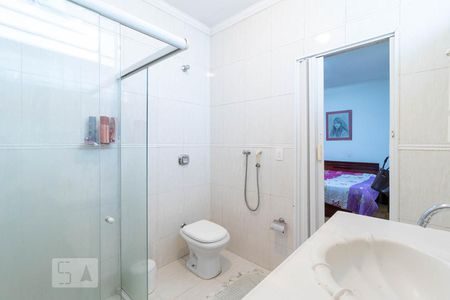 Casa à venda com 175m², 2 quartos e 2 vagas Casa à venda com 175m², 2 quartos e 2 vagasBanheiro da Suíte 1