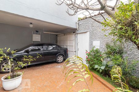Casa à venda com 175m², 2 quartos e 2 vagas Casa à venda com 175m², 2 quartos e 2 vagasGaragem/Quintal Frontal