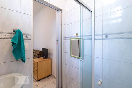 Casa à venda com 175m², 2 quartos e 2 vagas Casa à venda com 175m², 2 quartos e 2 vagasBanheiro da Suíte 2