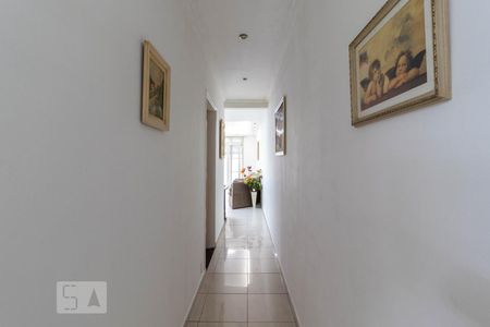 Casa à venda com 175m², 2 quartos e 2 vagas Casa à venda com 175m², 2 quartos e 2 vagasCorredor
