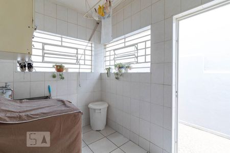 Casa à venda com 175m², 2 quartos e 2 vagas Casa à venda com 175m², 2 quartos e 2 vagasÁrea de Serviço