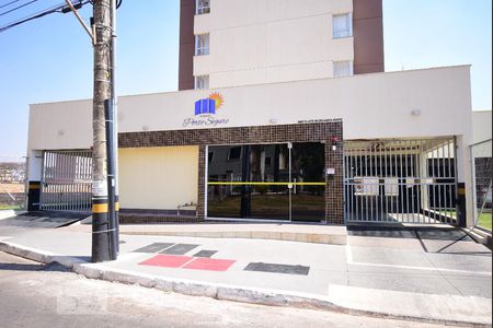 Apartamento para alugar com 60m², 2 quartos e 1 vagaFachada