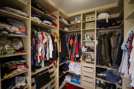 Apartamento à venda com 86m², 2 quartos e 1 vaga Apartamento à venda com 86m², 2 quartos e 1 vagaCloset Quarto 2 - Suíte