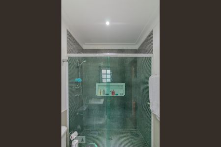 Casa à venda com 240m², 3 quartos e 3 vagas Casa à venda com 240m², 3 quartos e 3 vagasBanheiro