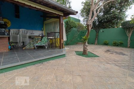Casa à venda com 240m², 3 quartos e 3 vagas Casa à venda com 240m², 3 quartos e 3 vagasÁrea Externa