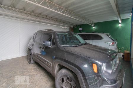 Casa à venda com 240m², 3 quartos e 3 vagas Casa à venda com 240m², 3 quartos e 3 vagasGaragem