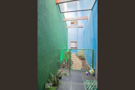 Casa à venda com 240m², 3 quartos e 3 vagas Casa à venda com 240m², 3 quartos e 3 vagasEntrada