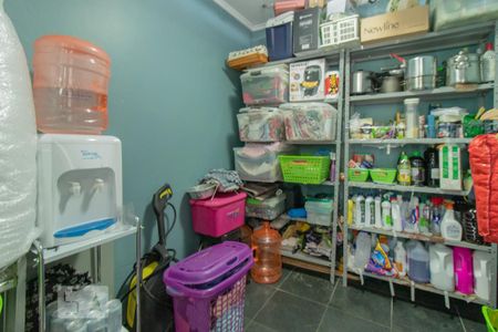 Casa à venda com 240m², 3 quartos e 3 vagas Casa à venda com 240m², 3 quartos e 3 vagasDespensa