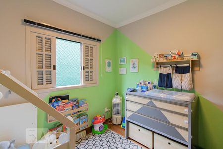 Casa à venda com 240m², 3 quartos e 3 vagas Casa à venda com 240m², 3 quartos e 3 vagasQuarto 2