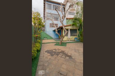 Casa à venda com 240m², 3 quartos e 3 vagas Casa à venda com 240m², 3 quartos e 3 vagasÁrea Externa