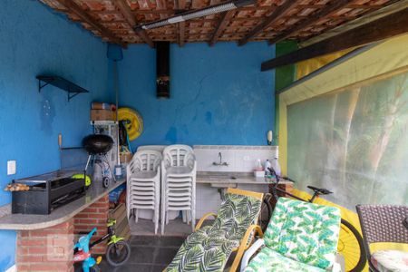 Casa à venda com 240m², 3 quartos e 3 vagas Casa à venda com 240m², 3 quartos e 3 vagasÁrea Gourmet