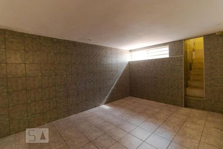 Casa à venda com 302m², 5 quartos e 2 vagas Casa à venda com 302m², 5 quartos e 2 vagasQuarto 04