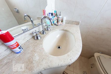 Casa à venda com 195m², 3 quartos e 3 vagas Casa à venda com 195m², 3 quartos e 3 vagasBanheiro da Suíte 3