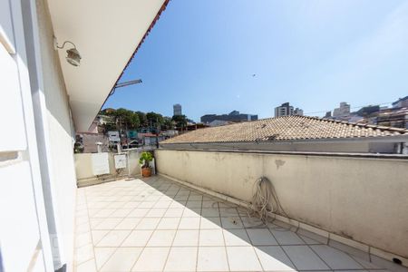 Casa à venda com 195m², 3 quartos e 3 vagas Casa à venda com 195m², 3 quartos e 3 vagasSacada da suíte 1
