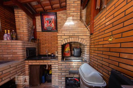 Casa à venda com 195m², 3 quartos e 3 vagas Casa à venda com 195m², 3 quartos e 3 vagasChurrasqueira