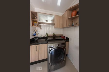 Casa à venda com 195m², 3 quartos e 3 vagas Casa à venda com 195m², 3 quartos e 3 vagasÁrea de Serviço