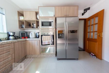 Casa à venda com 195m², 3 quartos e 3 vagas Casa à venda com 195m², 3 quartos e 3 vagasCozinha