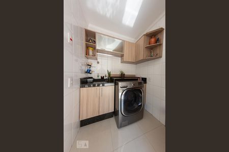 Casa à venda com 195m², 3 quartos e 3 vagas Casa à venda com 195m², 3 quartos e 3 vagasÁrea de Serviço