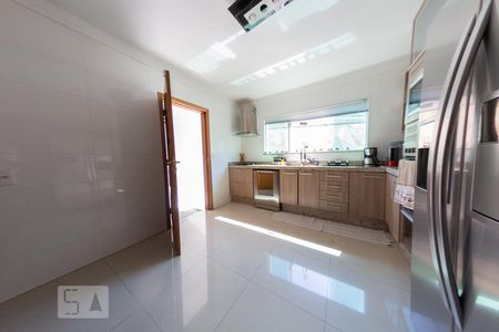 Casa à venda com 195m², 3 quartos e 3 vagas Casa à venda com 195m², 3 quartos e 3 vagasCozinha