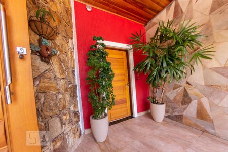 Casa à venda com 195m², 3 quartos e 3 vagas Casa à venda com 195m², 3 quartos e 3 vagasGaragem