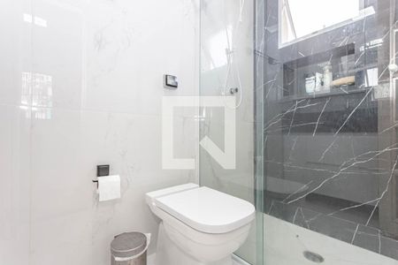 Casa à venda com 260m², 4 quartos e 2 vagasBanheiro