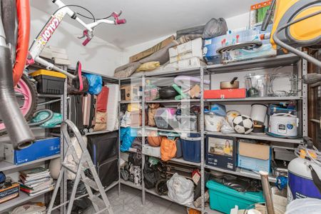 Casa à venda com 260m², 4 quartos e 2 vagasArea de Serviços