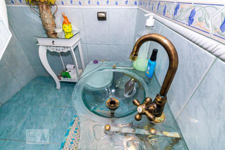 Casa à venda com 155m², 4 quartos e 3 vagas Casa à venda com 155m², 4 quartos e 3 vagasPia do Lavabo