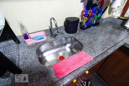 Casa à venda com 512m², 8 quartos e 3 vagas Casa à venda com 512m², 8 quartos e 3 vagasCozinha Suíte 4