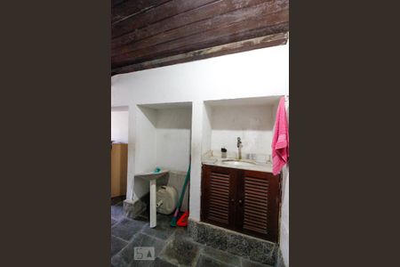 Casa à venda com 512m², 8 quartos e 3 vagas Casa à venda com 512m², 8 quartos e 3 vagasÁrea de Serviço