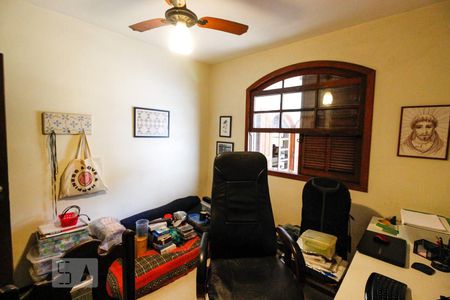 Casa à venda com 512m², 8 quartos e 3 vagas Casa à venda com 512m², 8 quartos e 3 vagasQuarto 2