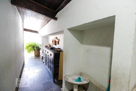 Casa à venda com 512m², 8 quartos e 3 vagas Casa à venda com 512m², 8 quartos e 3 vagasÁrea de Serviço