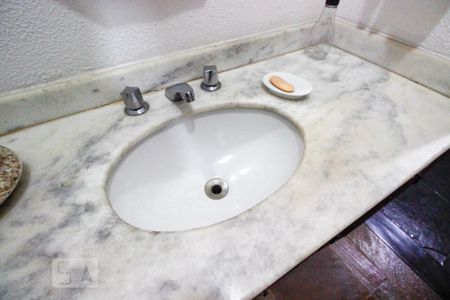 Casa à venda com 512m², 8 quartos e 3 vagas Casa à venda com 512m², 8 quartos e 3 vagasBanheiro da Suíte 2 e 3