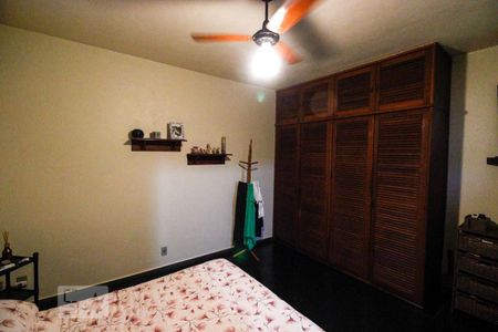 Casa à venda com 512m², 8 quartos e 3 vagas Casa à venda com 512m², 8 quartos e 3 vagasSuíte 5