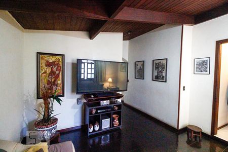 Casa à venda com 512m², 8 quartos e 3 vagas Casa à venda com 512m², 8 quartos e 3 vagasSala 2