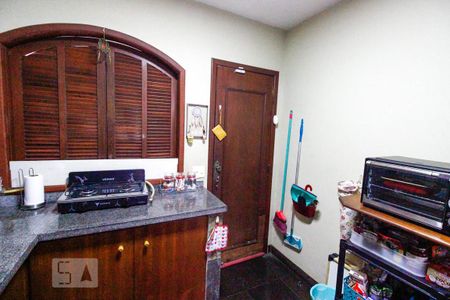 Casa à venda com 512m², 8 quartos e 3 vagas Casa à venda com 512m², 8 quartos e 3 vagasCozinha Suíte 4