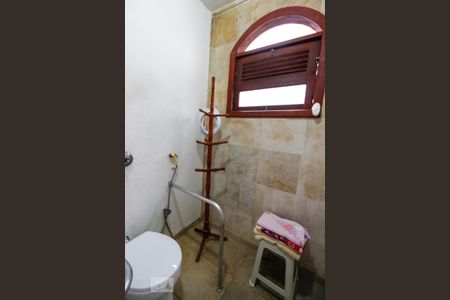 Casa à venda com 512m², 8 quartos e 3 vagas Casa à venda com 512m², 8 quartos e 3 vagasBanheiro